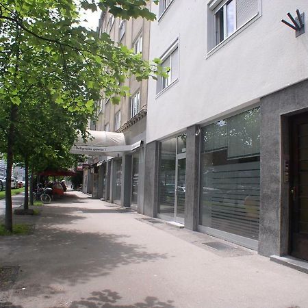 Apartment Red Square Ljubljana Ngoại thất bức ảnh