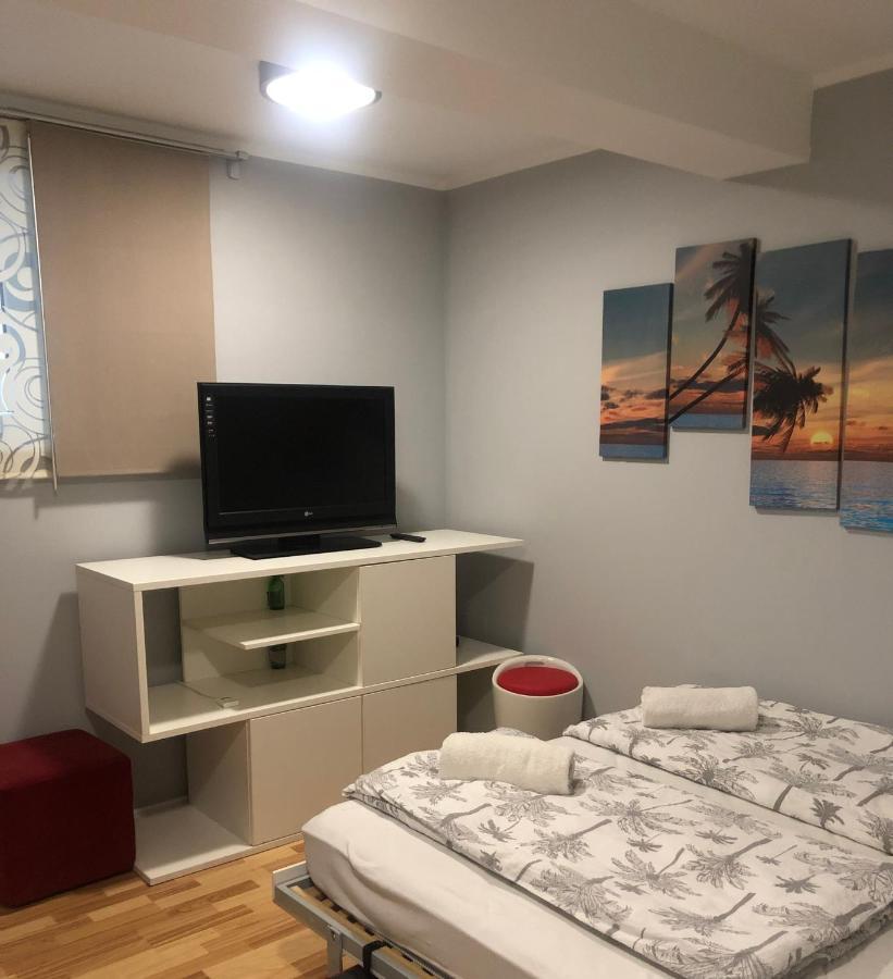 Apartment Red Square Ljubljana Ngoại thất bức ảnh