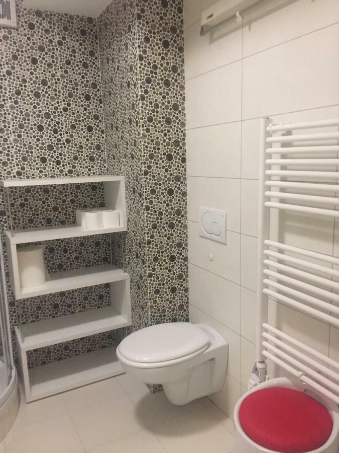 Apartment Red Square Ljubljana Ngoại thất bức ảnh