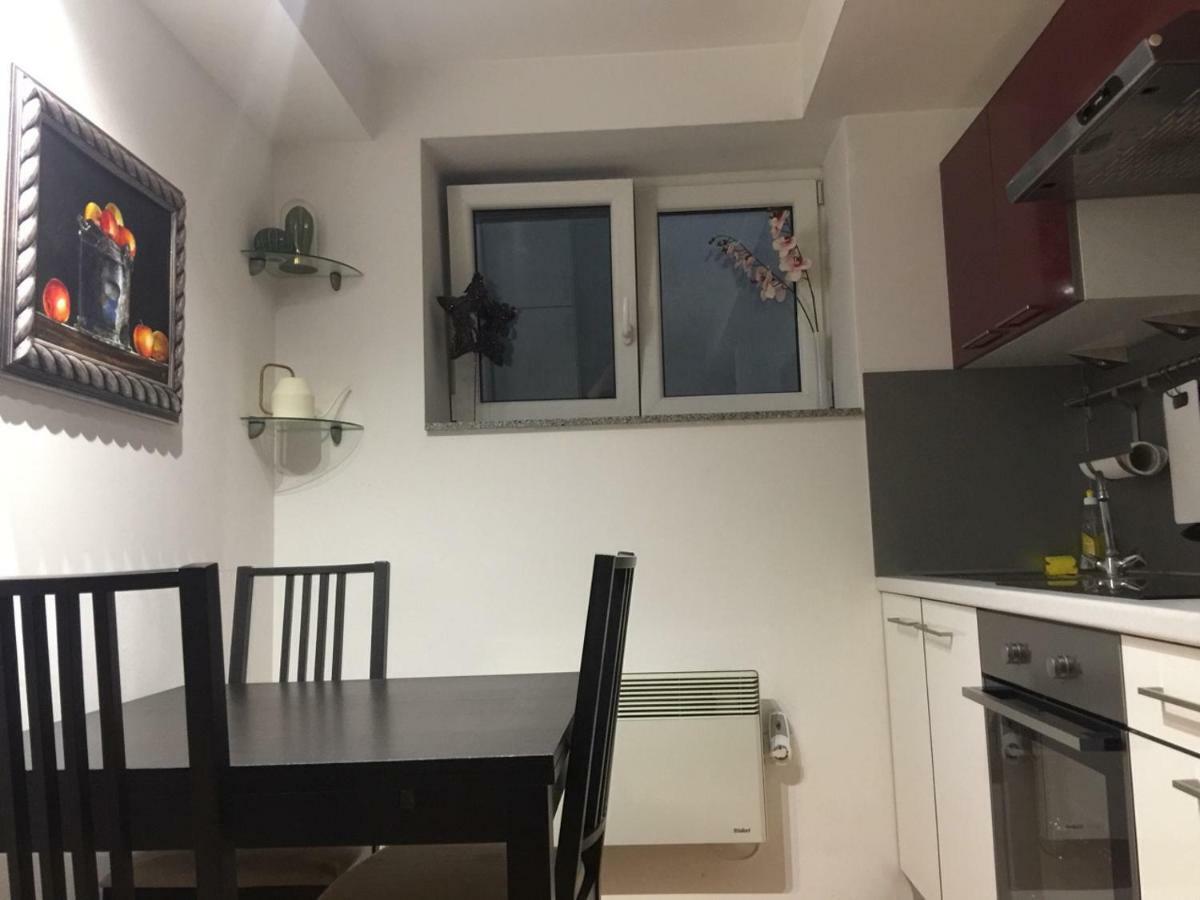 Apartment Red Square Ljubljana Ngoại thất bức ảnh