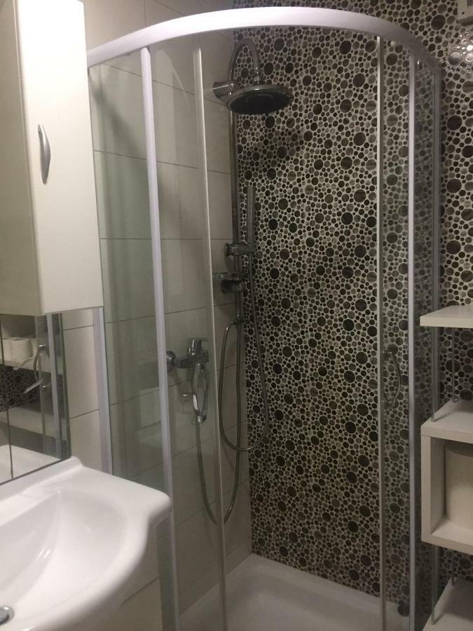Apartment Red Square Ljubljana Ngoại thất bức ảnh